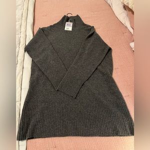 Everlane cozy stretch turtleneck sweater, heathered charcoal, size XL